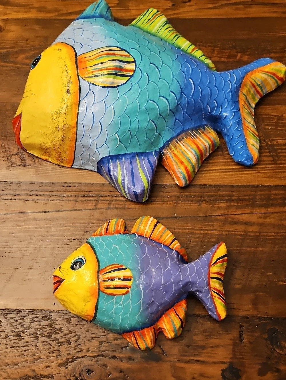 Hand-Painted Fish Wall Decor Set Blue & Yellow